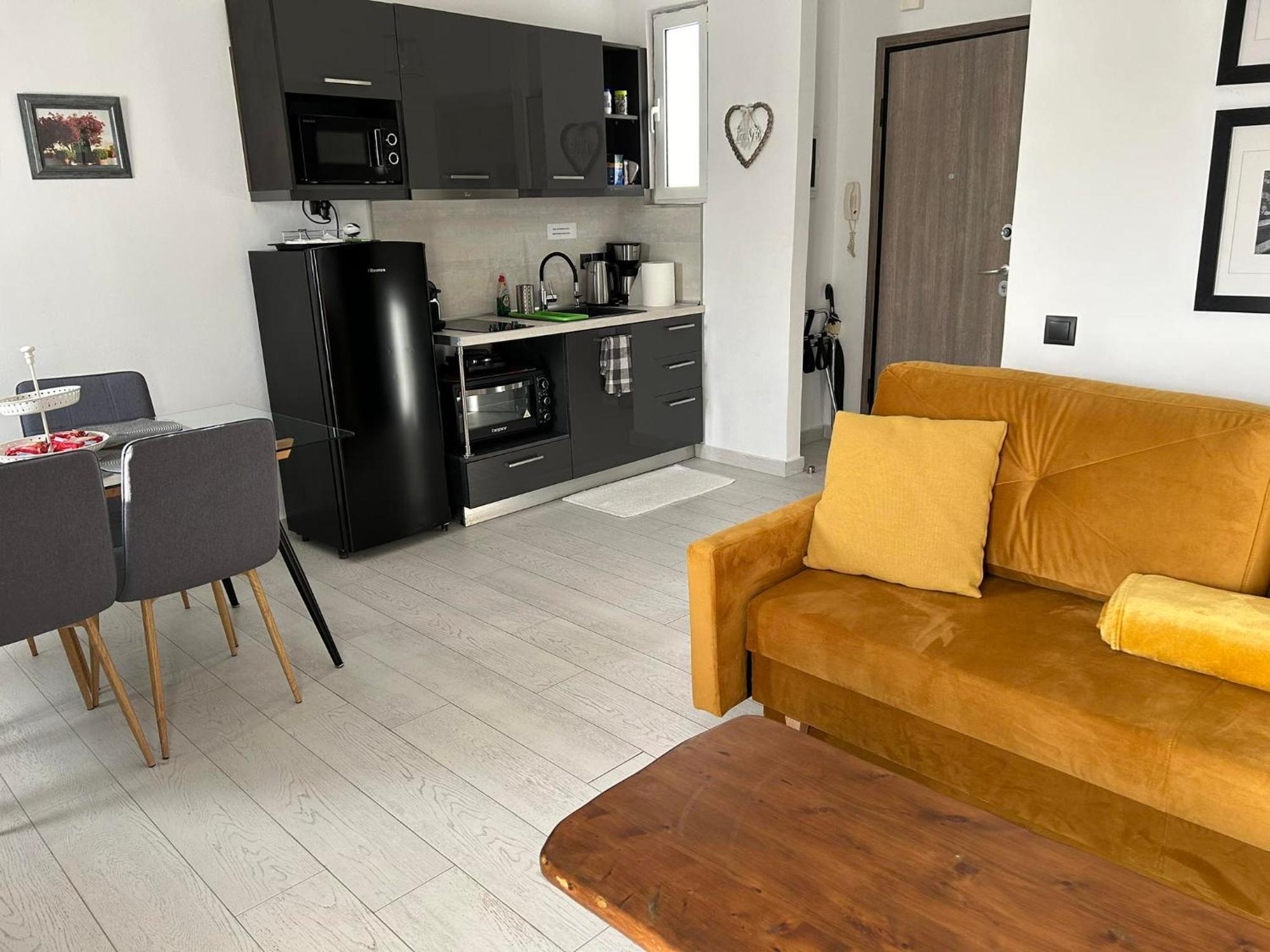 Deluxe Town Hall Square Flat In Historical Center 3 Corfu  외부 사진
