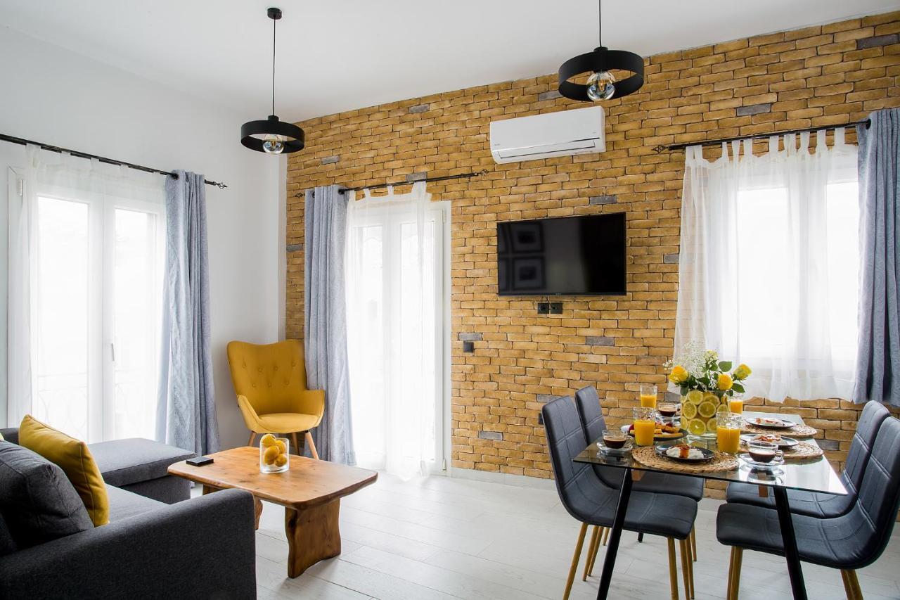 Deluxe Town Hall Square Flat In Historical Center 3 Corfu  외부 사진
