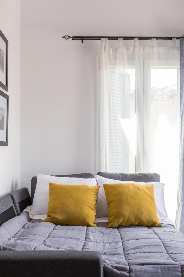 Deluxe Town Hall Square Flat In Historical Center 3 Corfu  외부 사진