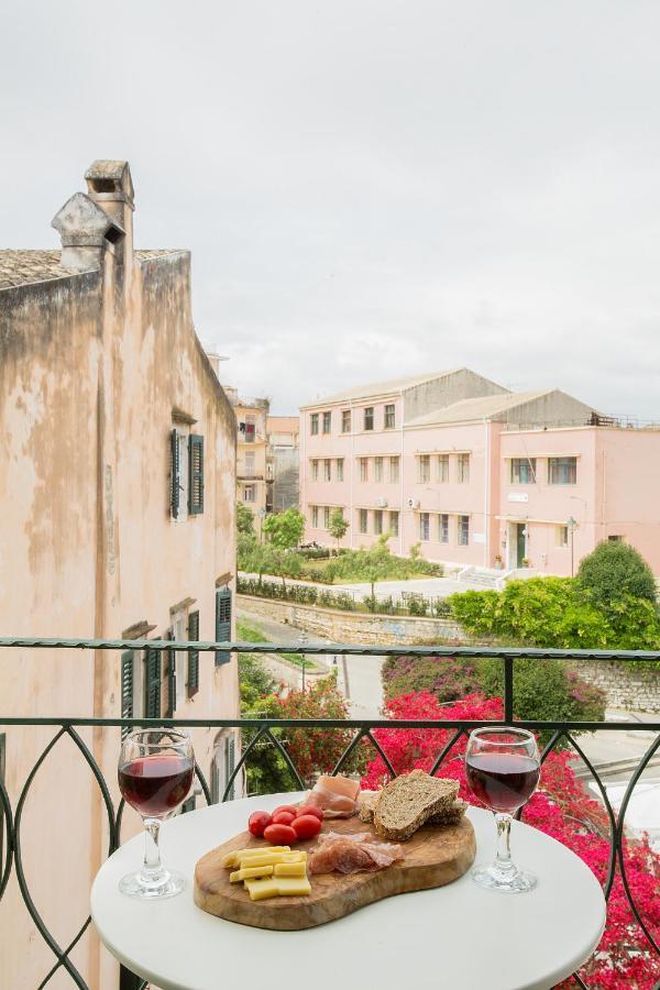 Deluxe Town Hall Square Flat In Historical Center 3 Corfu  외부 사진
