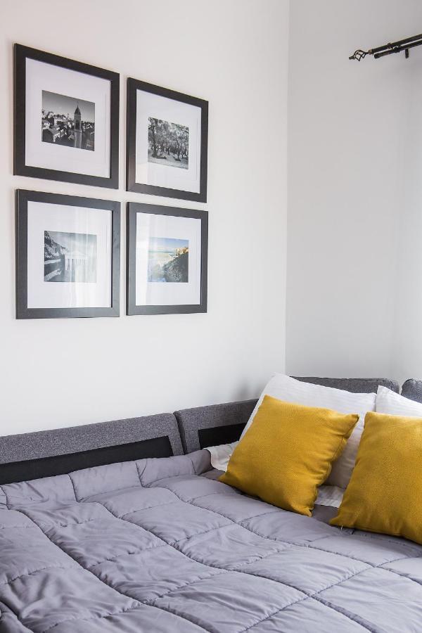 Deluxe Town Hall Square Flat In Historical Center 3 Corfu  외부 사진