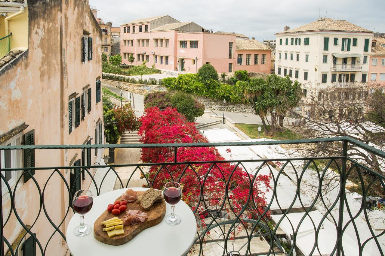 Deluxe Town Hall Square Flat In Historical Center 3 Corfu  외부 사진