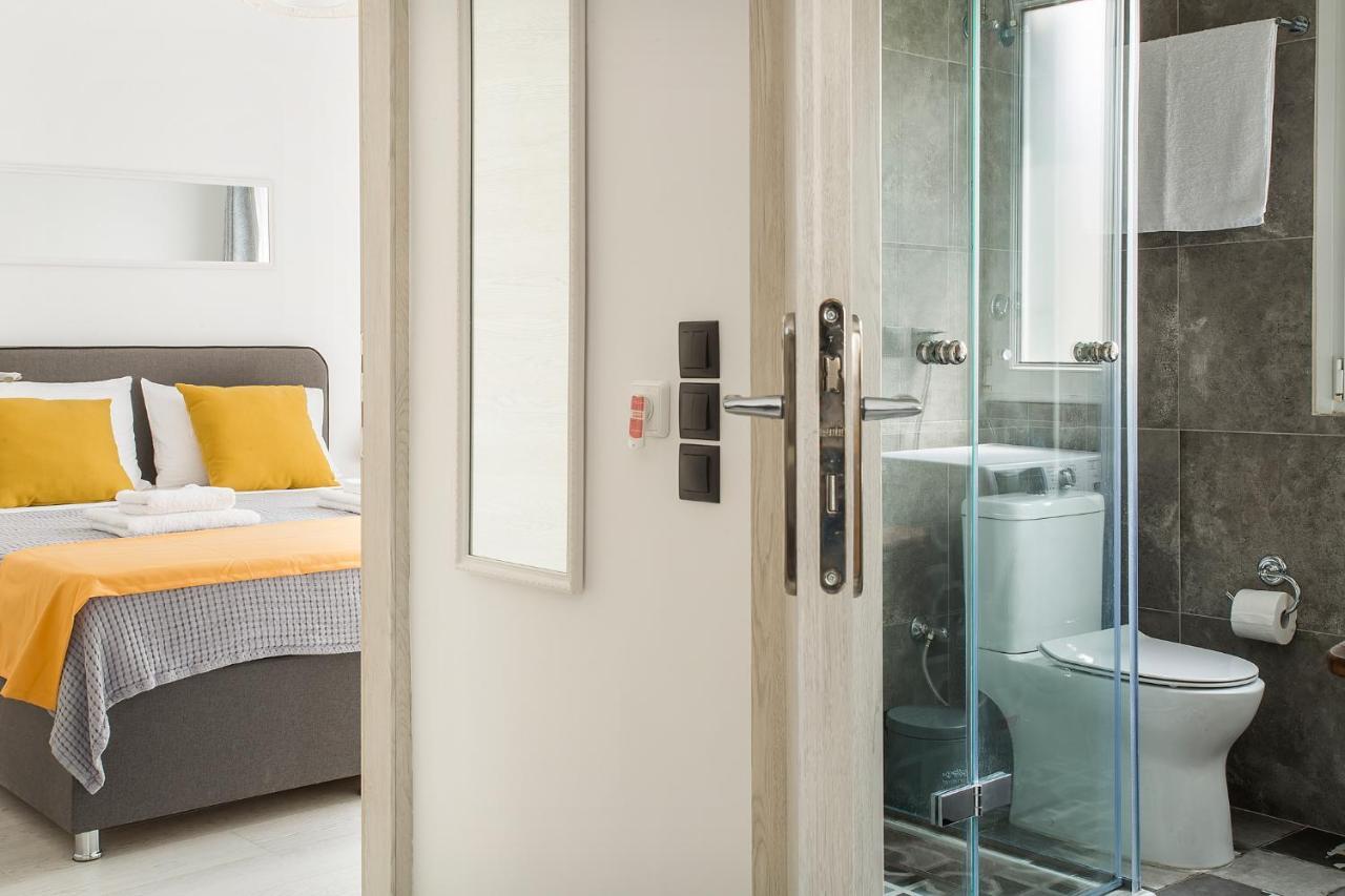 Deluxe Town Hall Square Flat In Historical Center 3 Corfu  외부 사진
